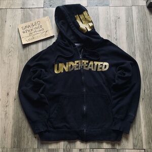 Undefeated Hoodie rare drop** Sz L men Black logo hoodie